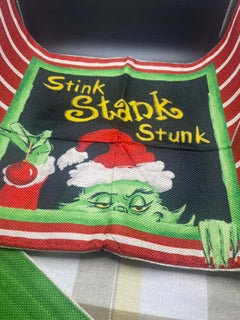 🎄 Grinch Christmas Throw Pillow Cover – Zippered